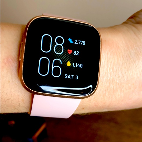 versa merlot rose gold